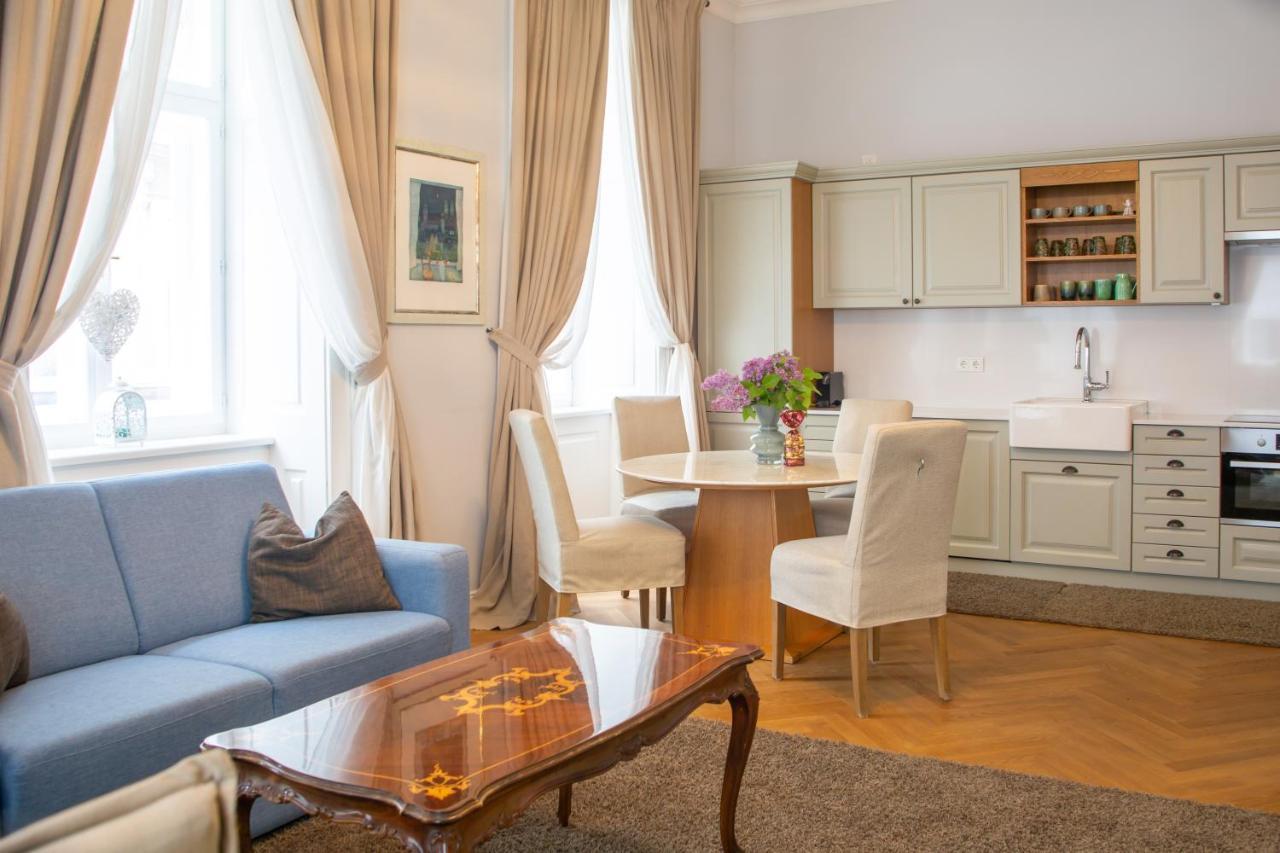 Stilvolles Apartment In Zentraler Lage Відень Екстер'єр фото