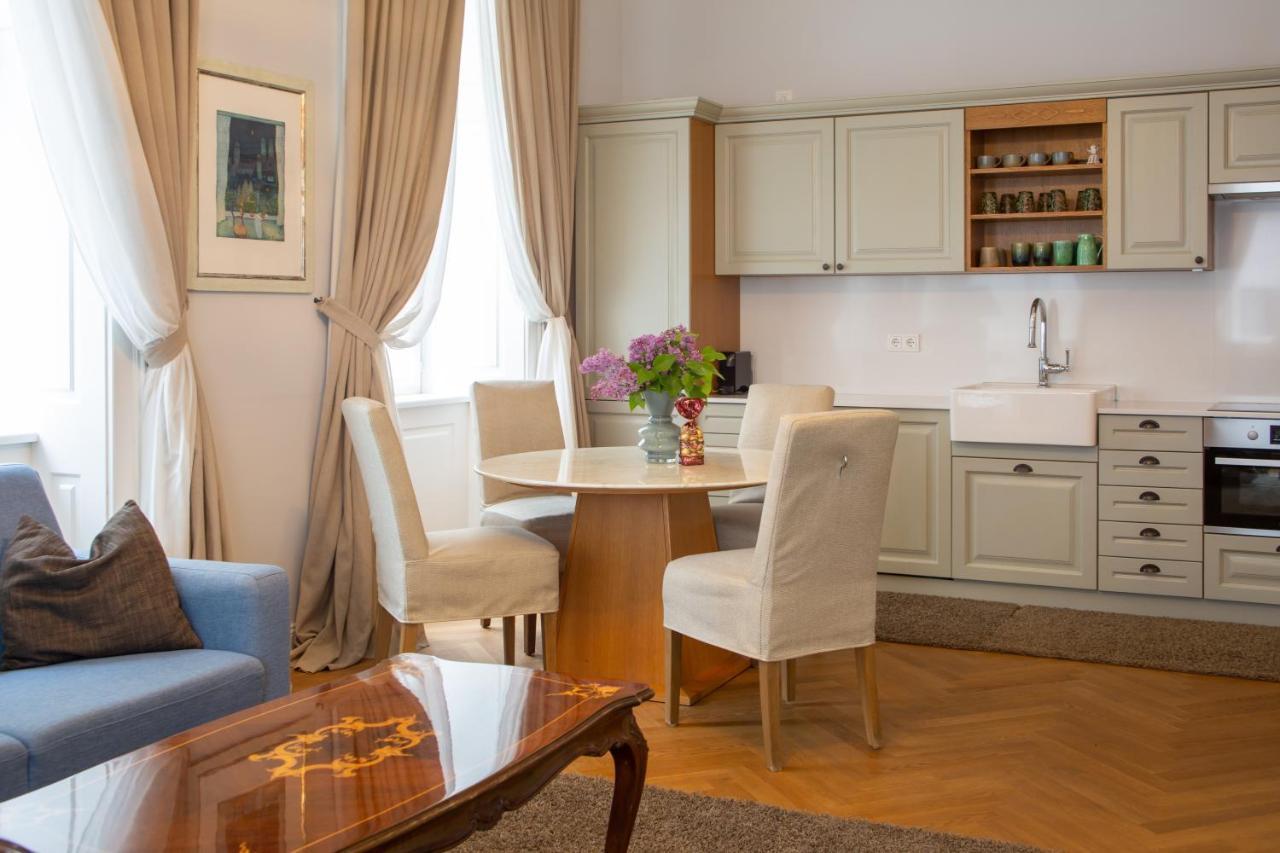 Stilvolles Apartment In Zentraler Lage Відень Екстер'єр фото